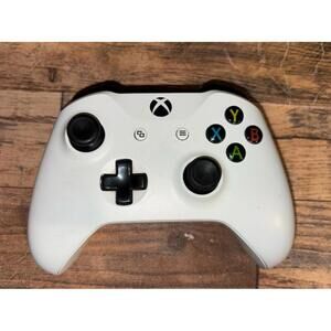 Microsoft Xbox One Wireless Controller 1708 Untested Parts/Repair No Back Cover
